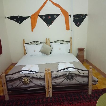 Riad Assia Foum Zguid Buitenkant foto